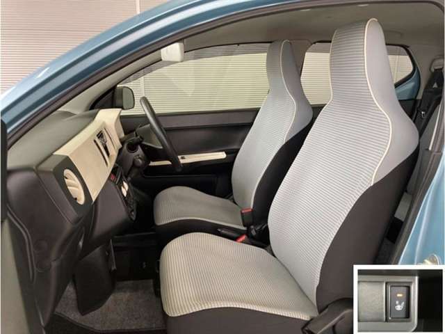 トヨタ中古車「まるごとクリーニング」施工済。外装はもちろん内装はシートを外して見えない所まで徹底洗浄しています。☆運転席はシートヒーター装備☆