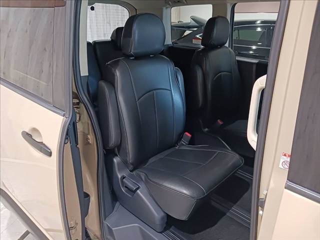 ☆運転席側2列目シート