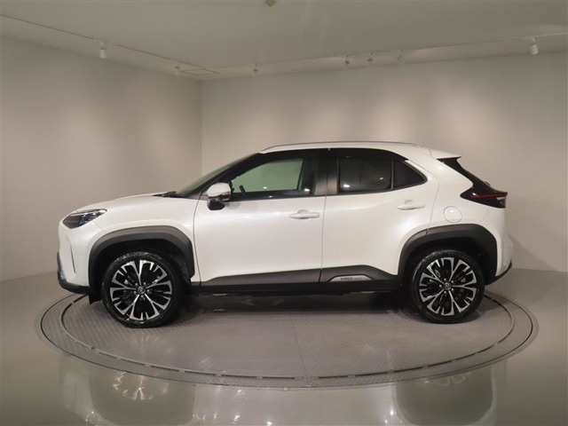 スーパーUVカット・IR〈赤外線〉カット機能付フロントドアグリーン＆UVカット機能付プライバシーガラス（リヤドア・バックドア）