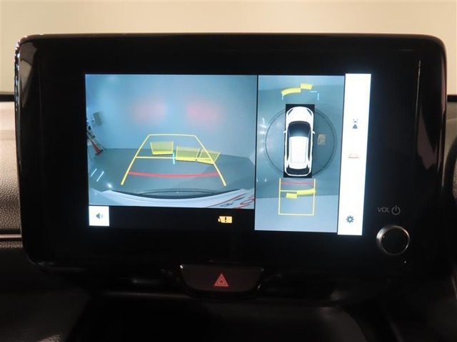 バック時の運転をサポートするバックガイドモニター＆パノラミックビューモニター