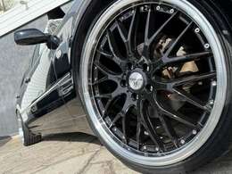 新品マルチフォルケッタ20インチAW　車高調　パワーシート　カロッツェリアナビ　フルセグTV　ETC　フロントテーブル等が装備しております。