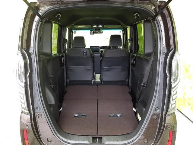 WECARS（ウィーカーズ）は全国250店舗展開！お客様が安心してカーライフをお楽しみいただけるよう社員一同心を込めてサポートいたします。