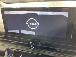【大画面ナビ】人気の大型12.3インチナビを装備。存在感のある大画面はインパクト大！ナビ利用時のマップ表示は見やすく、テレビやDVDは臨場感がアップ！いつものドライブがグッと楽しくなります♪