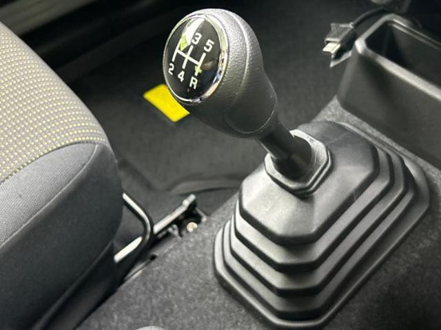 国産車から輸入車まで多様なお客様のニーズのお応えできるように、全国規模で豊富な在庫展開！車のことならWECARSへ！