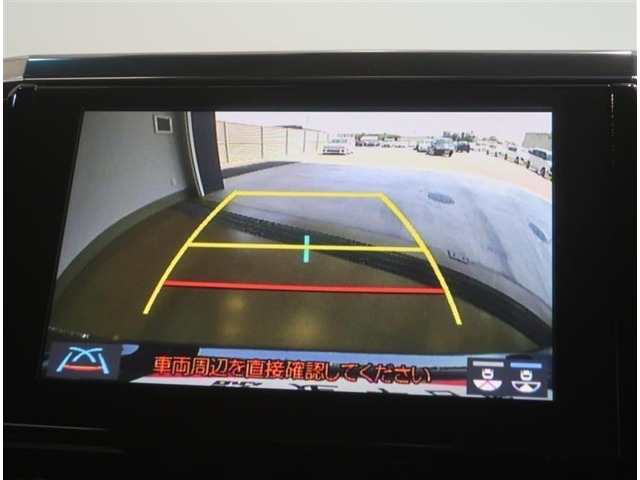 バックガイドモニターで、後方を確認しながら安心して駐車することができます。運転初心者も熟練者も必須の機能ですよ！