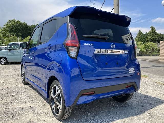 新車～中古車まで幅広く取り扱っております。指定工場完備！車検・鈑金・保険などお車のことは全てお任せください！