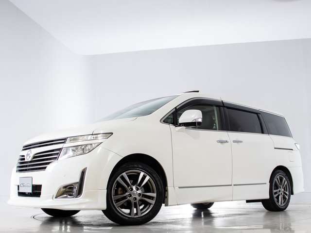 外装は大変綺麗な状態となります！細部に渡り担当スタッフが確認をさせて頂きますのでご安心下さいませ！さらにガラス系ボディコーティングの施工も可能です！詳しくは「CSオートディーラー」にて検索下さいませ！