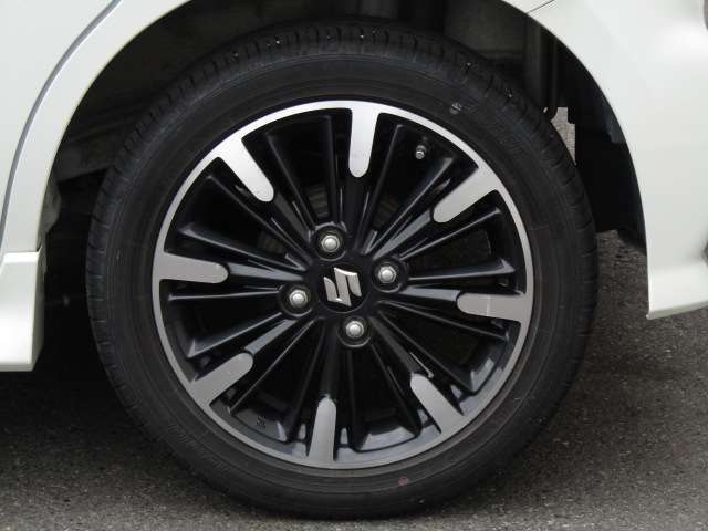 純正15インチアルミ付☆【オプション取付OKです！】各種パーツ＆社外アルミなども取り扱っておりますので、こんな風に仕上げて納車してほしいなどお気軽にスタッフまでご相談下さい！