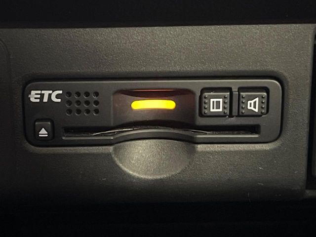 【ETC】高速道路の料金所をストレスなく通過！話題のスポットやサービスエリアに多い「スマートIC」利用時は必須のアイテムです。当店でセットアップを実施、ご納車当日からすぐにご利用いただけます！