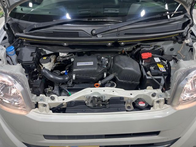 親切・丁寧な専門メカニックスタッフが応対！・車検・点検整備・事故等の修理などアフターサービスも安心。お車のカスタマイズもネクステージのサービススタッフまでご相談ください！