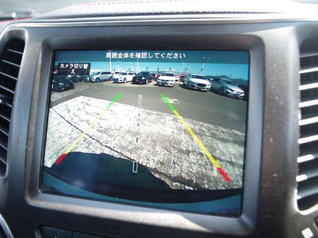 バックカメラ：車庫入れもラクラク♪♪ご家族で乗られる方や、初心者の方でも安心してお乗りいただけます！