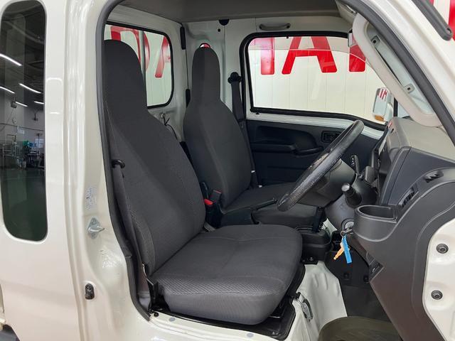 運転席広々