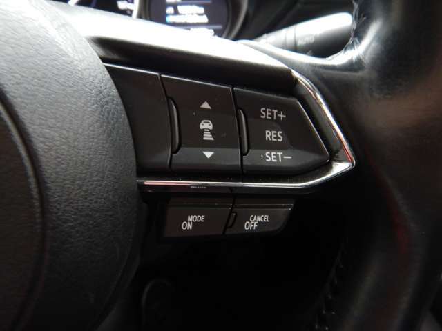 ナビ、ドライブレコーダー等の取付はもちろん、ライトのバルブ、車高調、エアロ取付、塗装、フィルム、ラッピング等カスタムも扱っております！お気軽にお問い合わせくださいませ！