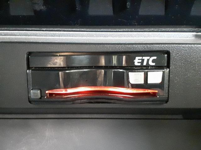 お車に合わせて無料保証以外にも、保証範囲、期間、距離を拡充させた有料保証もご用意しております！中古車の購入が初めてで不安・・・というお客様もご安心ください！