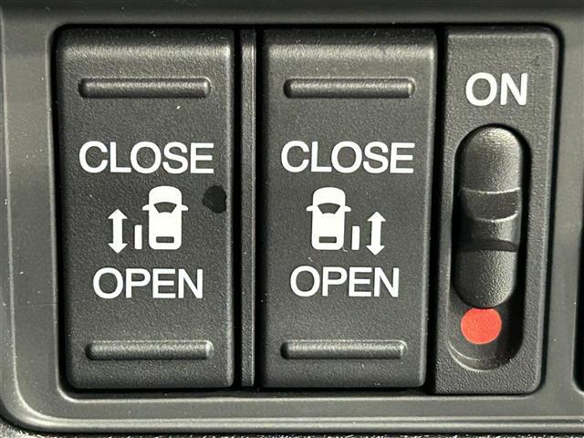 【運転席操作部】快適なドライブを楽しむための機能が装備されています！運転席から触れるので、使いやすいです！除菌プランいれていただくと、さらに清潔で安心していただけます！