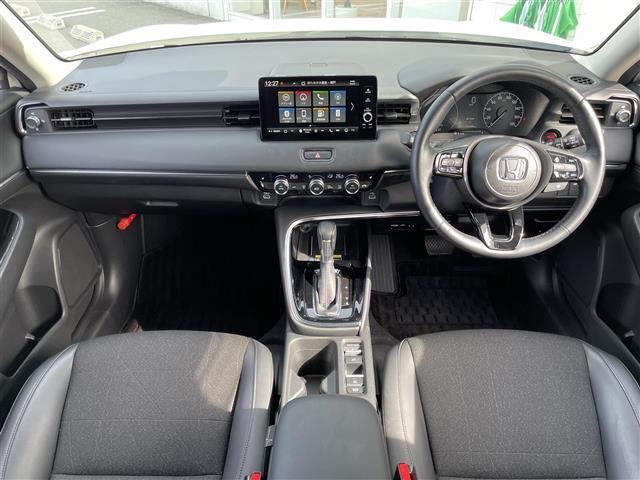 【インパネ全体】全方位で視界が広く、高い目線で運転もしやすいです！