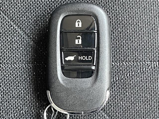 【スマートキー（エンジンスタートストップスイッチ）】スマートキー（電子キー）を持っていれば、スイッチを押すだけでエンジンをかけることができます！