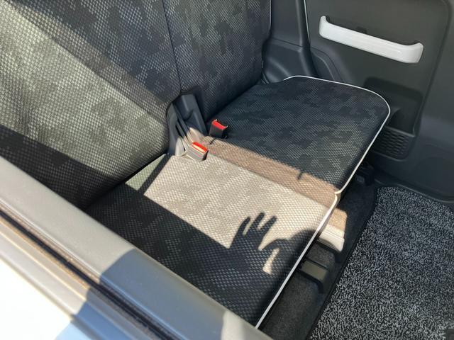 大変申し訳ありませんがお車のお取り置きは行っておりません。ご希望のお車がありましたらぜひお早目に来店ください。