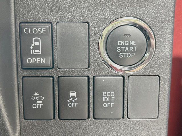【パワースライドドア】スマートキーや運転席のスイッチでスライドドアの開閉が可能♪電動だから力を入れてドアを開ける必要が無く、小さいお子様でも、重い荷物を持っている時もラクに開け閉めできます♪