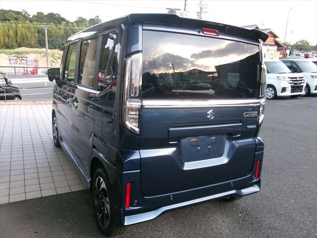 【各種ディーラーオプション取扱店】新車・届出済未使用車に必要不可欠なアクセサリーオプションも全品対応可能！マット・バイザー・コーティング等の各種ディーラーオプションも全般取り扱っております！