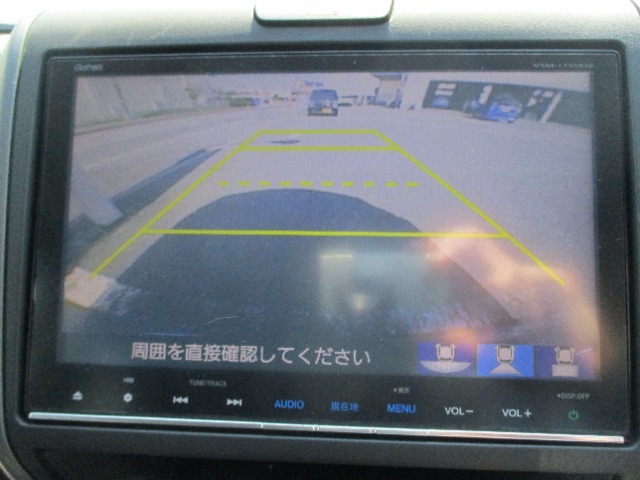 駐車が苦手な方や、女性も安心！バックカメラもついてます♪