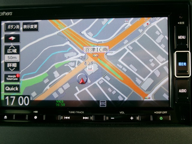 ホンダ純正ナビGathers(VXM-224VFi)を搭載。知らない、初めての道でも安心。メーカーオプションのフルセグTVやDVD再生、Blurtoothも使用できます。