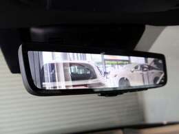 車両後方カメラの映像をインナーミラー内に表示！デジタルインナーミラーを装備☆