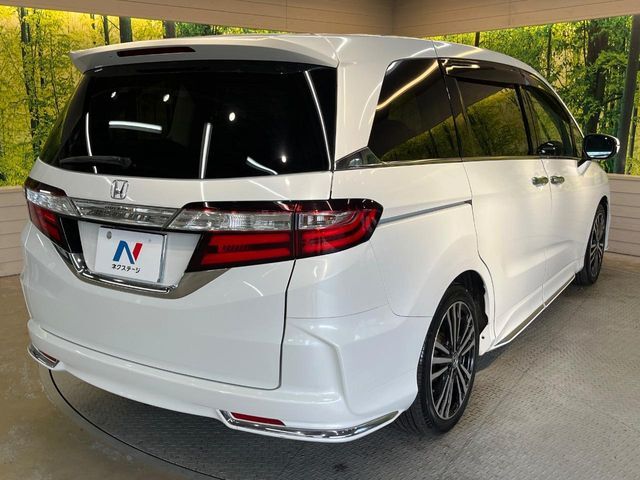 ☆全国のネクステージからお取り寄せが可能※！遠方の店舗に展示してあるクルマが気になる場合も、最寄りの店舗でご覧いただくことが可能です！是非私たちに要望をお聞かせください！※別途費用