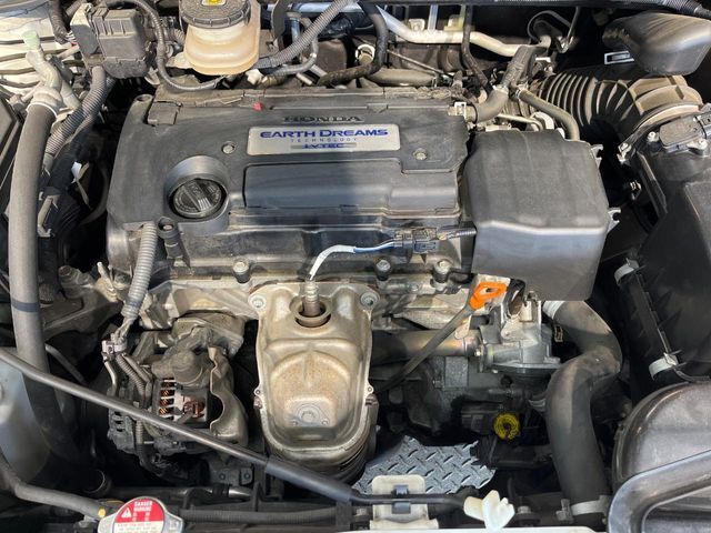 親切・丁寧な専門メカニックスタッフが応対！・車検・点検整備・事故等の修理などアフターサービスも安心。お車のカスタマイズもネクステージのサービススタッフまでご相談ください！