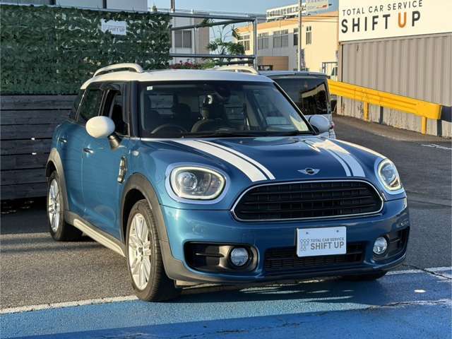 当店ではお客様のご要望に柔軟に対応すべく現状販売も承っております。車は欲しいけどメンテナンスはいつもの業者さんに頼みたいなど、ご事情がございましたらお気軽に申し付けください。