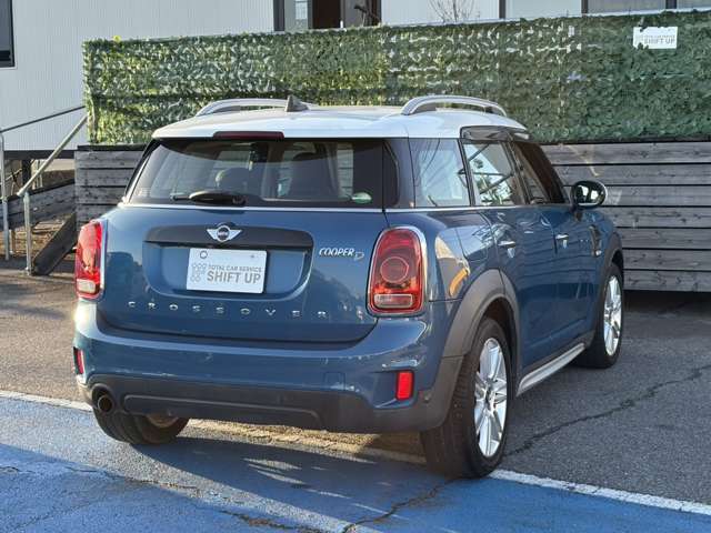 当店ではお客様の立場に立って考えるを第一に、1人1人のお客様に対し真摯にご対応いたします。