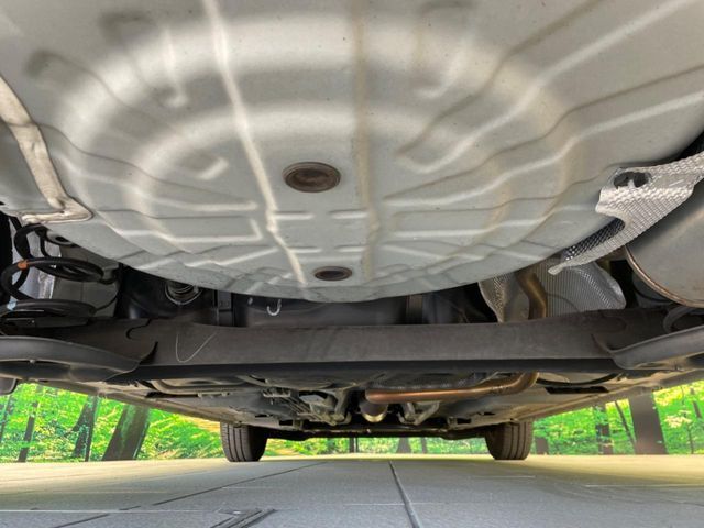 親切・丁寧な専門メカニックスタッフが応対！・車検・点検整備・事故等の修理などアフターサービスも安心。お車のカスタマイズもネクステージのサービススタッフまでご相談ください！