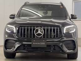 メルセデス・ベンツあざみ野は2013年のオープンからメルセデスベンツ/スマートの販売・メンテナンスに特化した正規販売店でございます。広々としたショールームと展示場でお客様をお迎えしております。