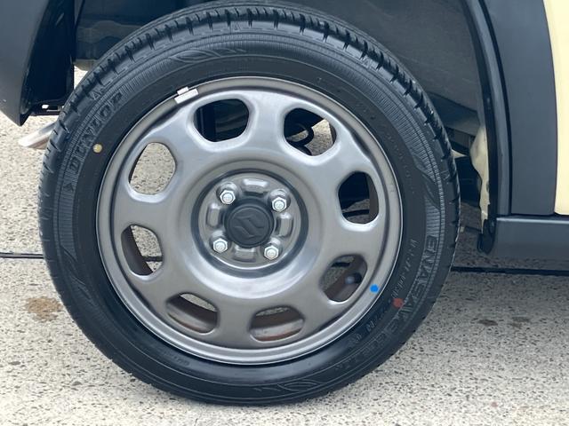 フットワークの軽い、運転ラクラクの足回り。タイヤの溝も、まだまだ！くわしくはスタッフへ。