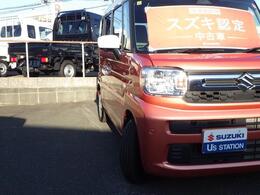 明るく省電力なLEDヘッドランプにオートライトも標準装備です。