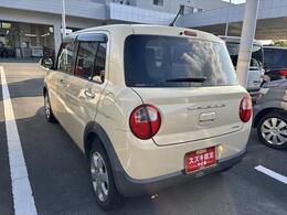 ご覧いただいたお車の、見えにくい部分や気になる箇所は、写真をお撮りしてEメールなどでお送りしています。お気軽にお申しつけください。