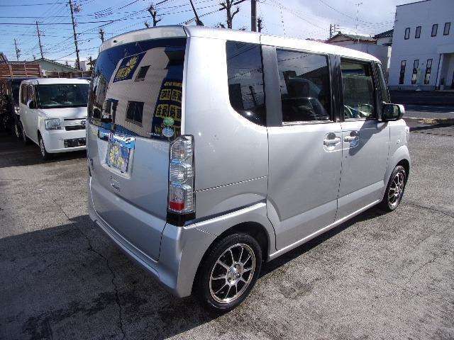 軽自動車の登録には住民票・認印が必要となります。お早目の納車をご希望の場合は、事前にご用意頂きご来店頂けますと納車までがスムーズになります！ご不明な点はスタッフまでお気軽にお問合せ下さい！