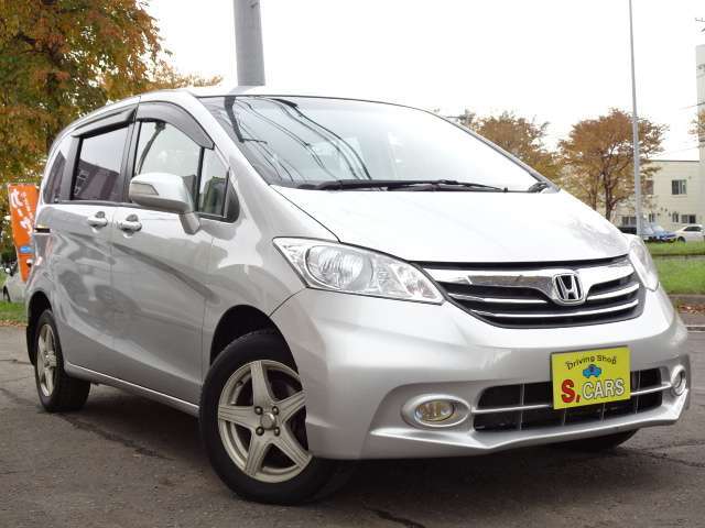 オークション会場からサビやガタツキなど無く程度の良いお車を厳選仕入れしております！！