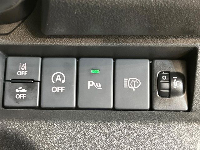【スズキ　セーフティサポート】走行中に前方の車両等を認識し、衝突しそうな時は警報とブレーキで衝突回避と被害軽減をアシスト。より安全にドライブをお楽しみいただけます。