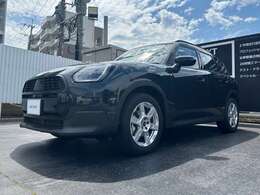 MINI NEXT大分では最大100項目の厳正な納車前点検を行い安心・安全なカーライフをお届け致します。