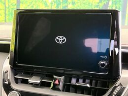 【8インチ　ディスプレイオーディオ】大画面のディスプレイはAppleCarPlayやAndroidAutoが利用可能。大きな画面でスマホナビアプリ等が利用いただけます♪