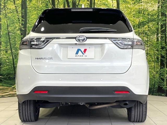 安心の最長10年・走行無制限保証（有償）をご用意。保証内容も充実はもちろん、無料点検＆オイル交換や、年中無休の全国・24時間ロードサービスも付帯されておりますのでご安心下さい。