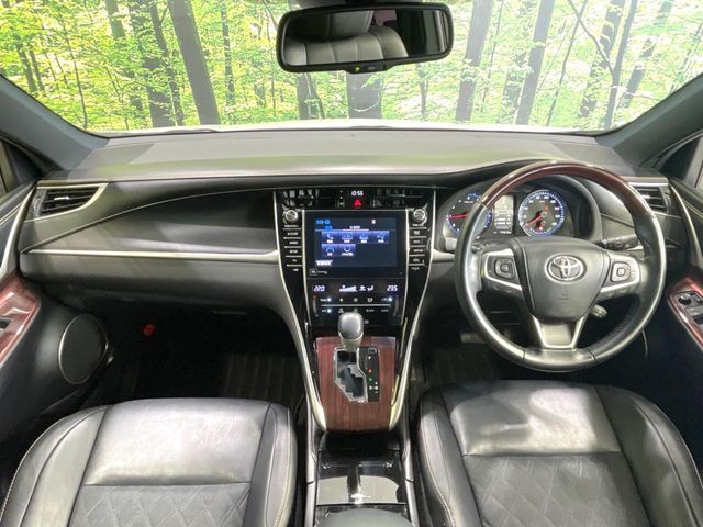 グループ総在庫数約20，000台！！全国の系列店からメーカー・車種問わずご紹介出来るので、あなたにピッタリのお車が見つかるはずです♪まずはお問い合わせ下さい☆