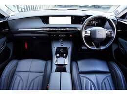 ディーゼルターボ禁煙1オーナー本革シートクーラーヒーターマッサージ機能ステアリングヒーター付360度カメラ衝突被害軽減ブレーキFOCALサラウンドアップルカープレイ対応Bluetoothワイヤレス充電ドラレコ前後付