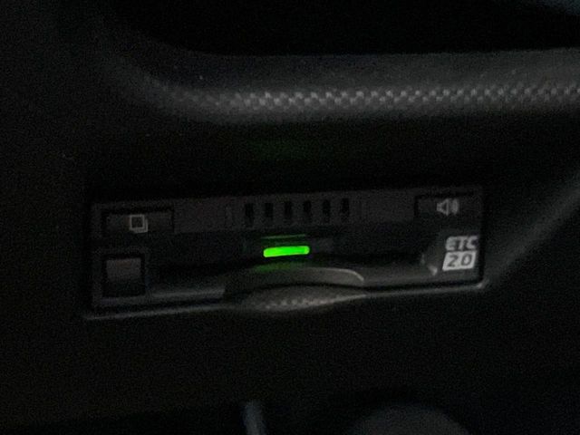 【ETC】高速道路の料金所をストレスなく通過！話題のスポットやサービスエリアに多い「スマートIC」利用時は必須のアイテムです。当店でセットアップを実施、ご納車当日からすぐにご利用いただけます！