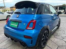 ガレージアウトストラーダは2台の積載車を保有していますのでロードサービスも安心してください。