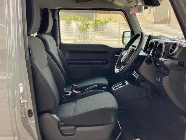 「この車の写真をもっと見たい」「状態が気になる」「この装備はついている？」どんな小さな疑問でもお気軽にお問い合わせください！