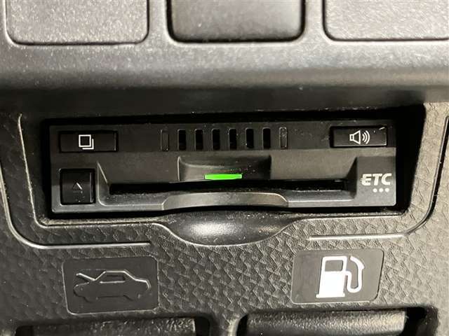 高速道路をスイスイッと通過の『ETC』付き！ETCカードをお持ちでない方は、トヨタETCカードもありますのでお気軽にご相談下さい。