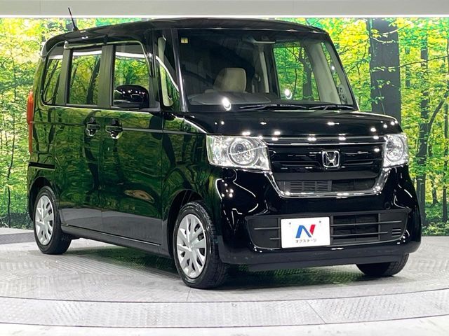 高透明度のガラス皮膜で撥水はもちろん、上質なツヤ・光沢を実現。紫外線や酸性雨から大切な愛車を保護し、色あせ・劣化を防止。「弾スプラッシュコート」、「弾プリミッサコート」からお選びいただけます。