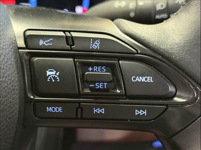 【レーダークルーズコントロールシステム】高速走行や、渋滞での走行時でも、先行車との車間を維持しながらの走行が可能☆